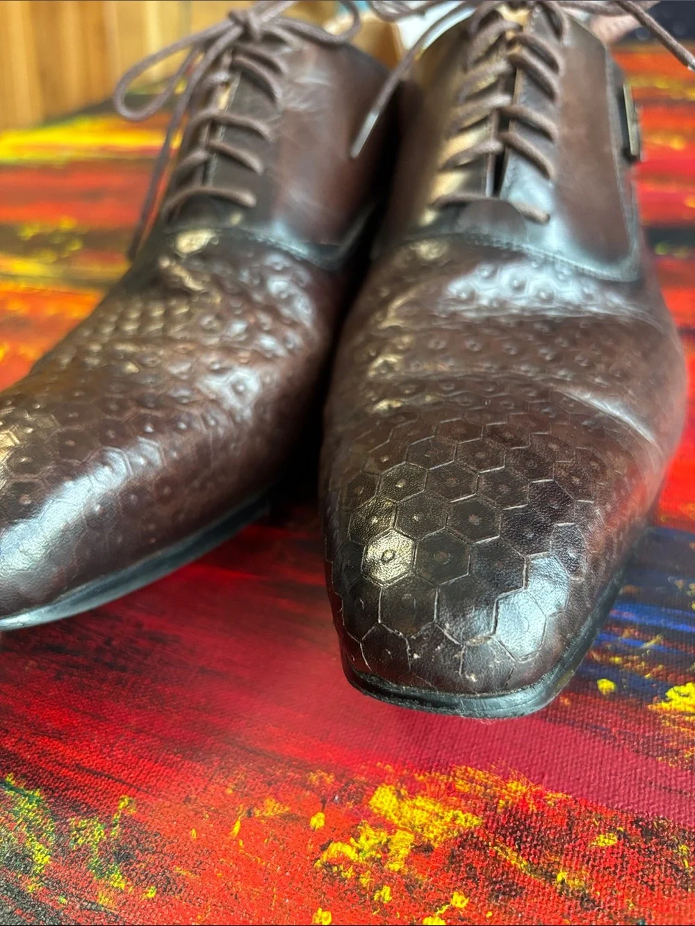 Felix Chu Men's Brown Leather Lace-Up Geometric Hexagon Embossed Oxfords F87-76